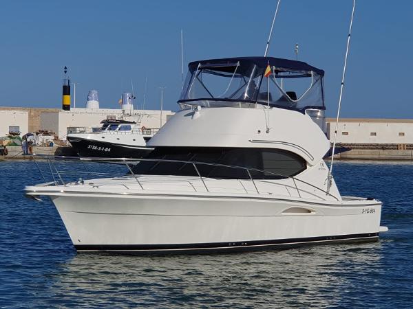 Riviera 33 Flybridge