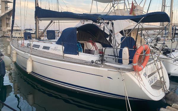 2005 Dufour 40