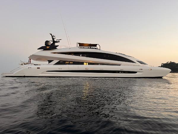 2019 Royal Falcon Fleet RFF 135-1