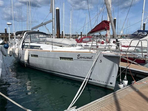 2014 Beneteau Oceanis 40