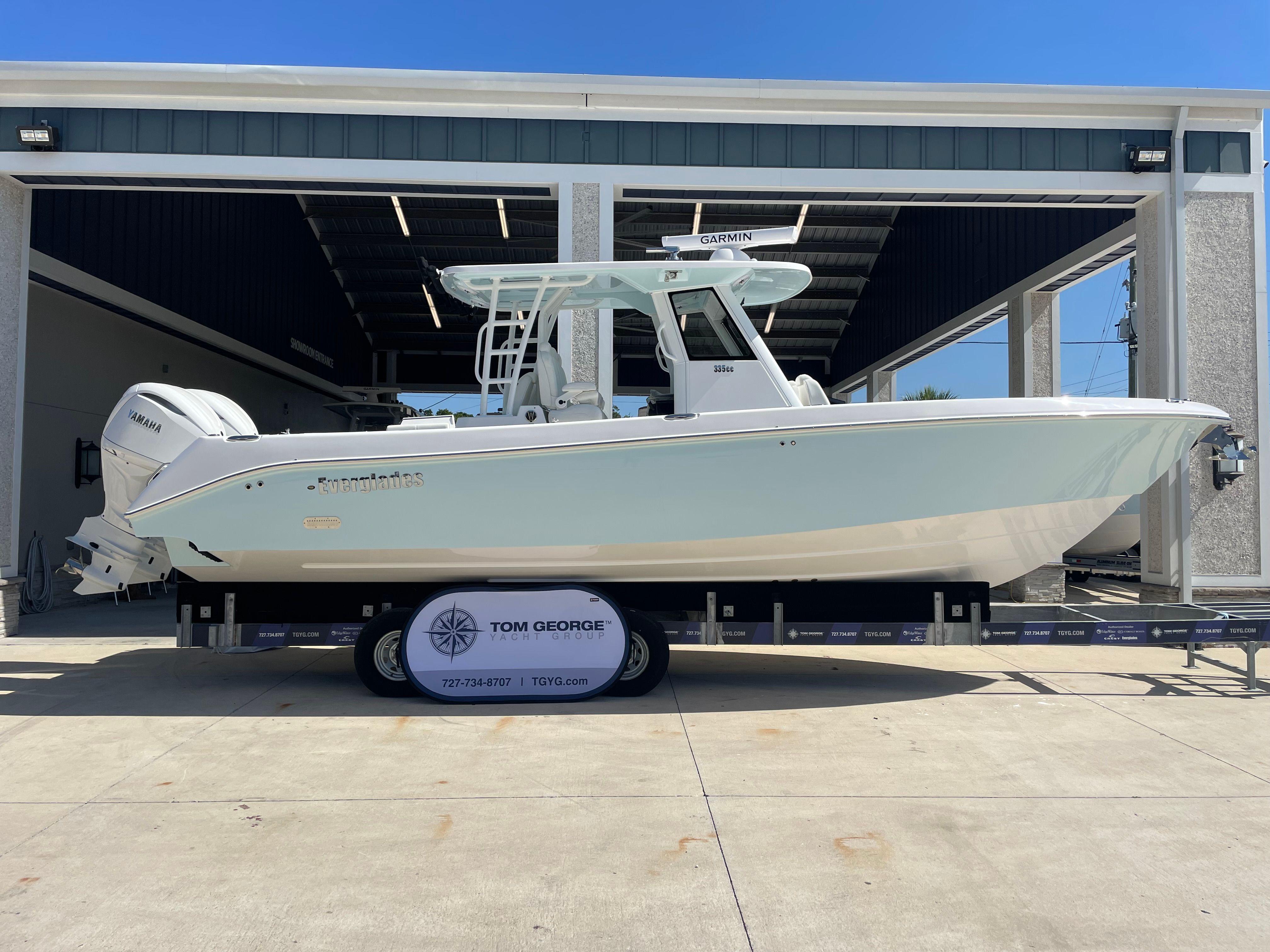 2024 Everglades 335 CC