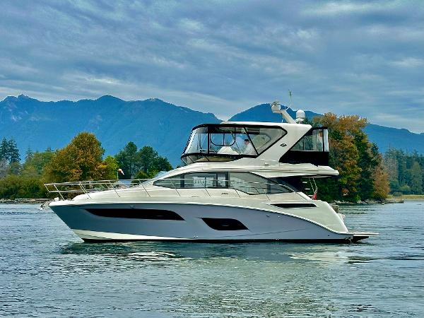 2018 Sea Ray Fly 460