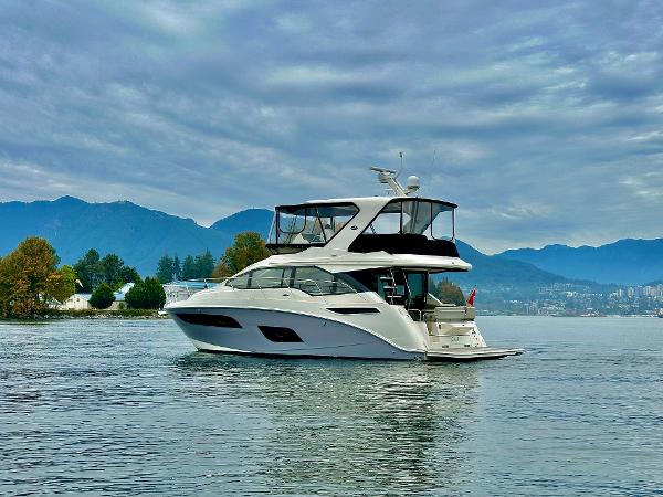 2018 Sea Ray Fly 460