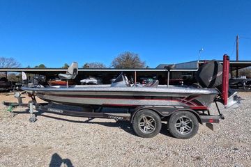 2013 Legend Boats A211