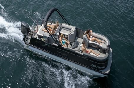 2025 Avalon Catalina - 25 FT Versatile Rear Bench w/ 250HP Mercury Verado!