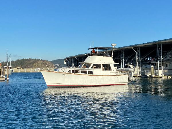 1981 Rough Water 37 Sedan