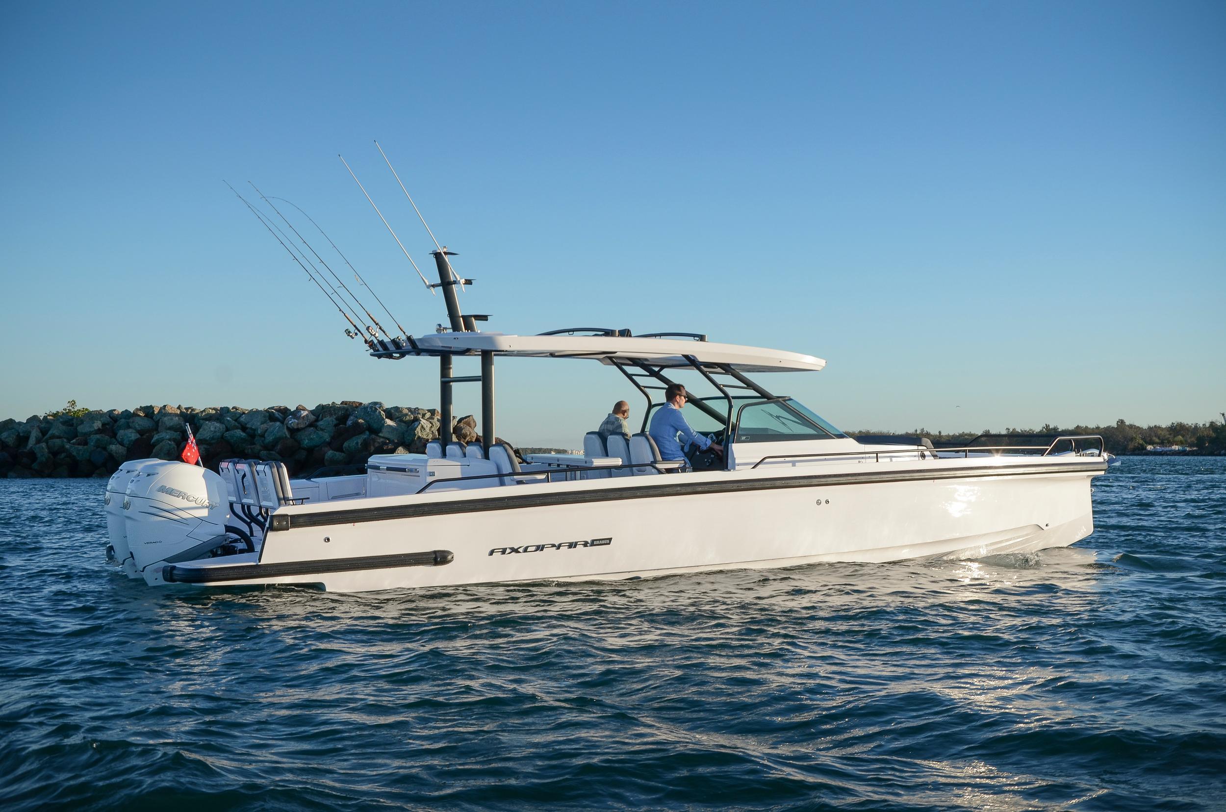 2025 Axopar 37 Sun-Top