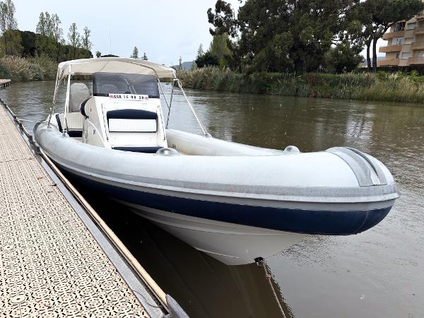 2010 Scorpion 8.5m