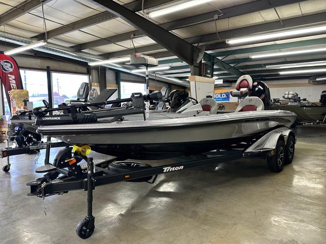 2025 Triton 20XP Patriot