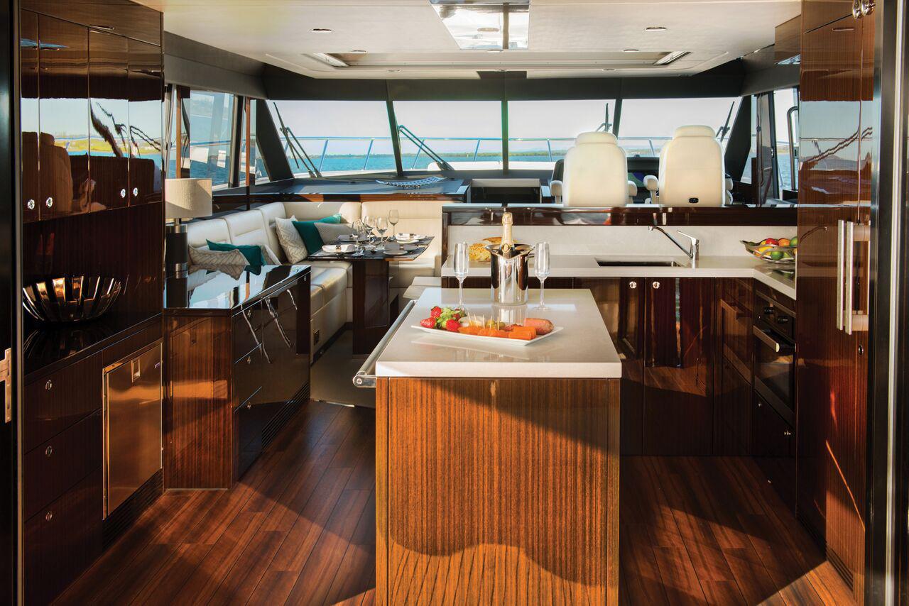 Maritimo Boat image