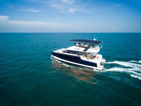 2021 Nova Luxe Elite 50 De Hybrid Tampa Florida Boats Com