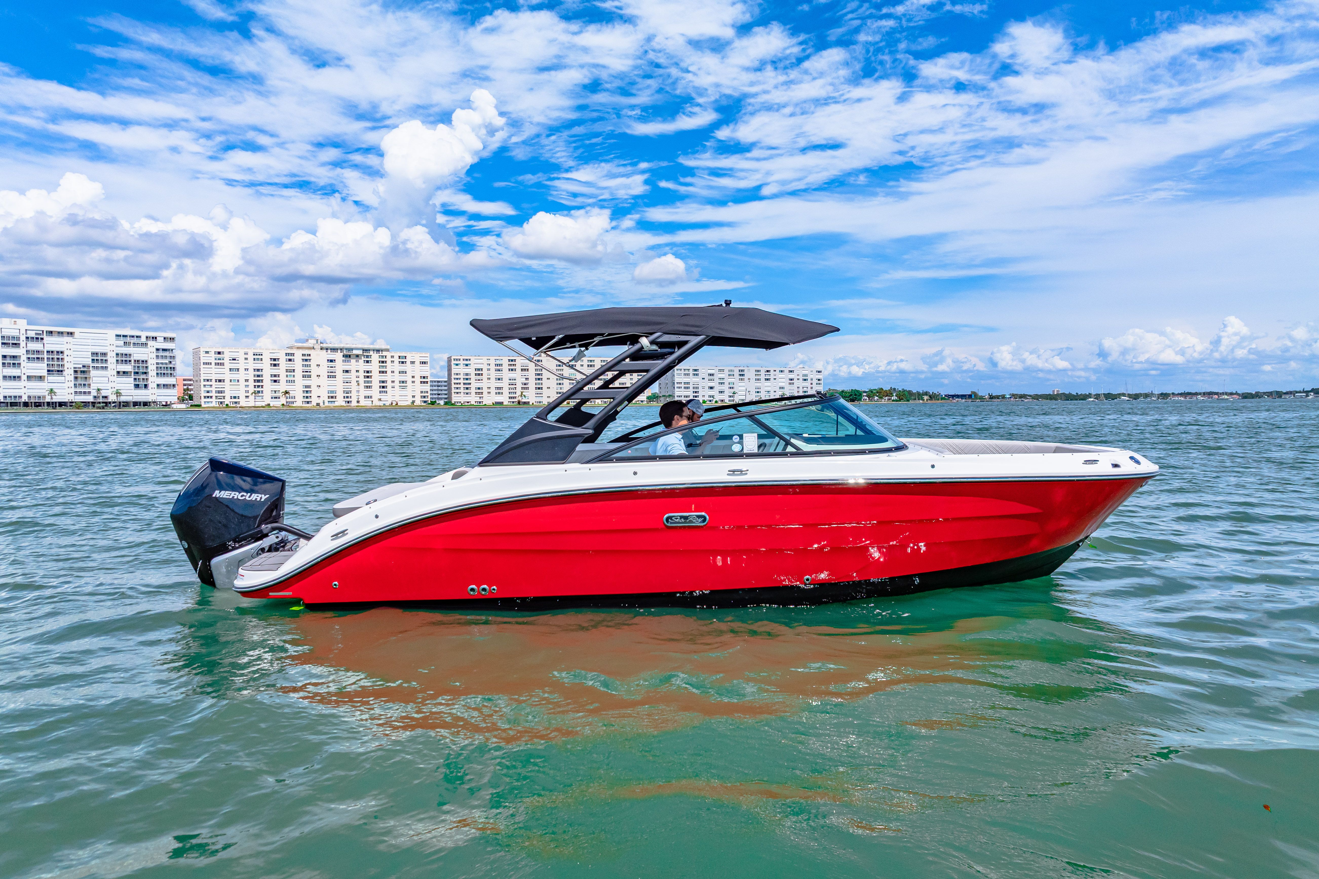 Sea Ray SDX 250 Outboard