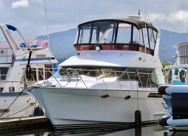 Ocean Alexander 44