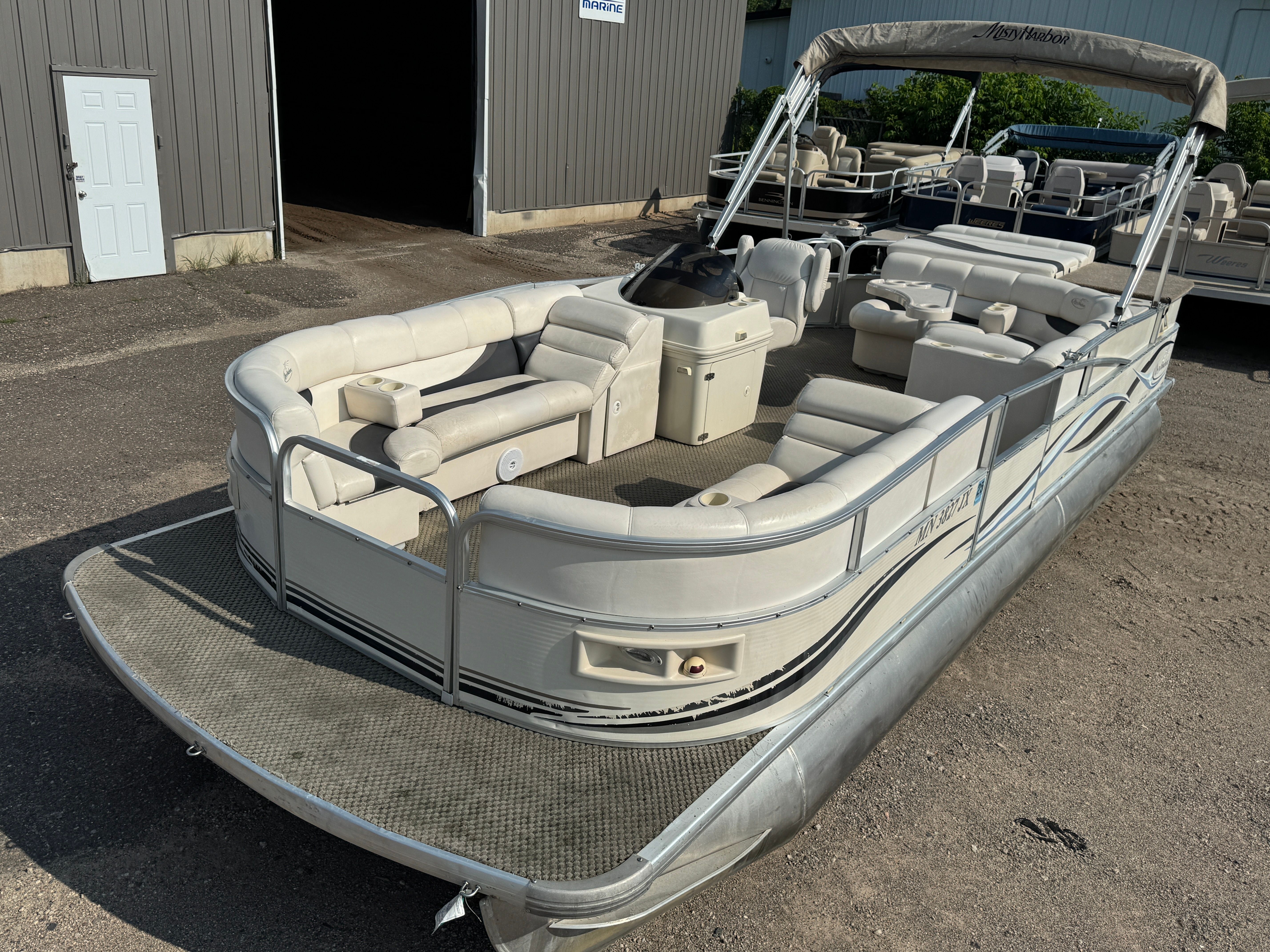 2005 Misty Harbor Boats 2285 GM Pontoon
