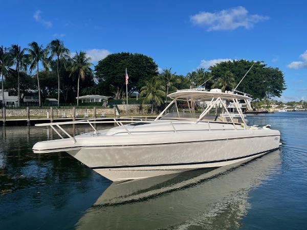 2007 Intrepid 350 Walkaround