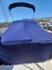 Maxum 2600 SE