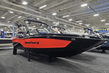 2025 MasterCraft XT22