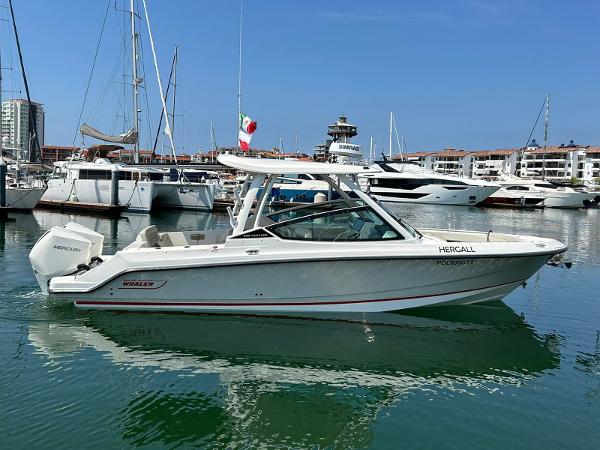 2023 Boston Whaler 280 Vantage