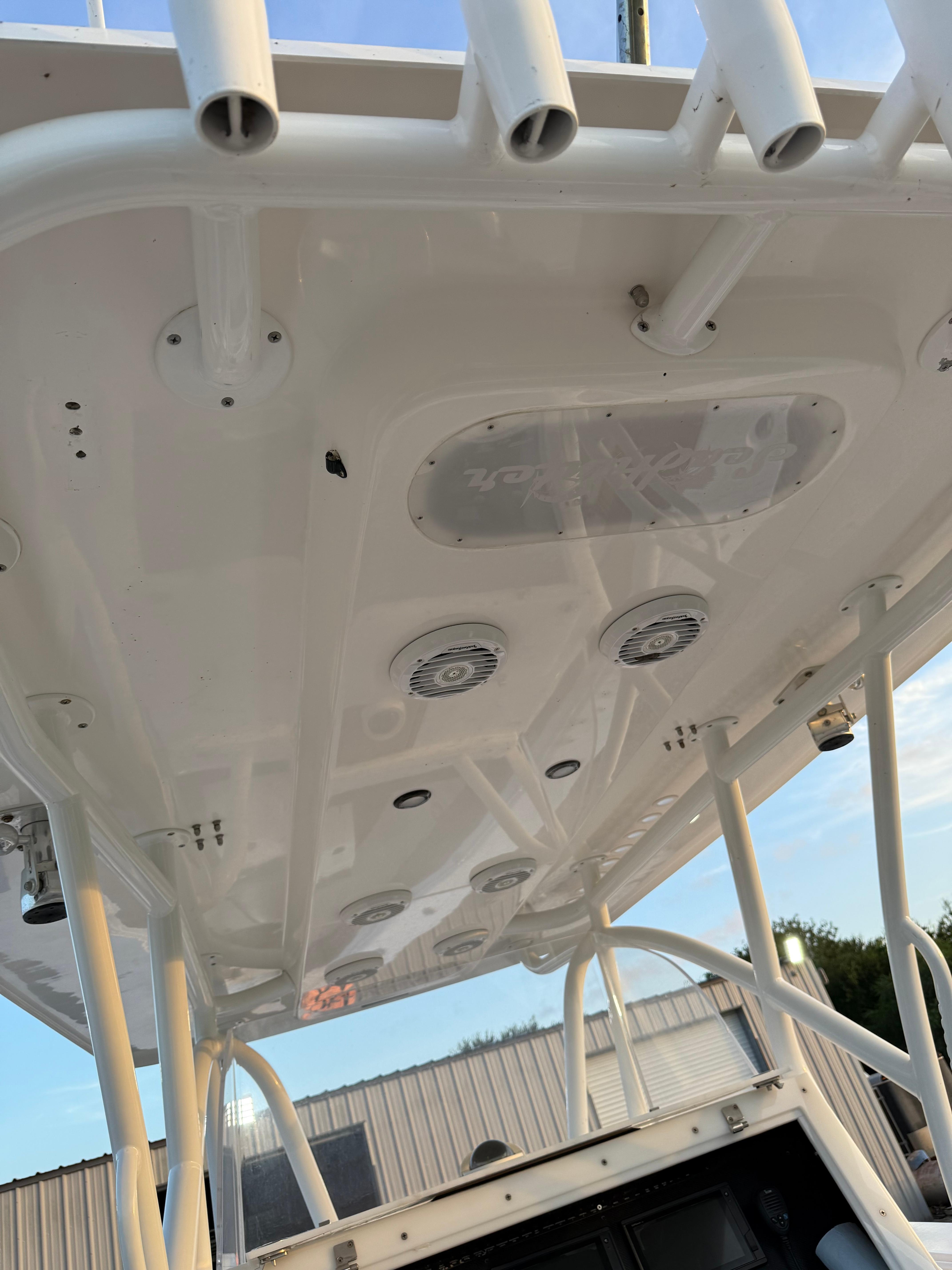 2014 SeaHunter 40’
