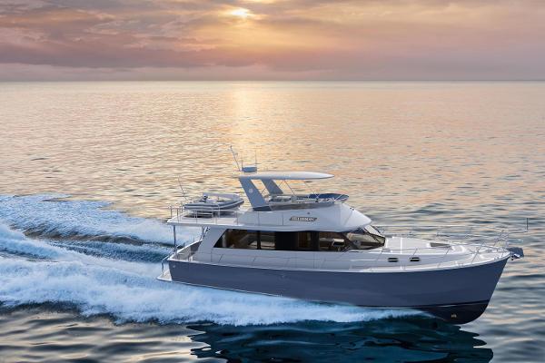 2025 Helmsman Trawlers 43 Sedan