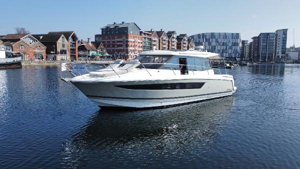 2017 Jeanneau NC 11