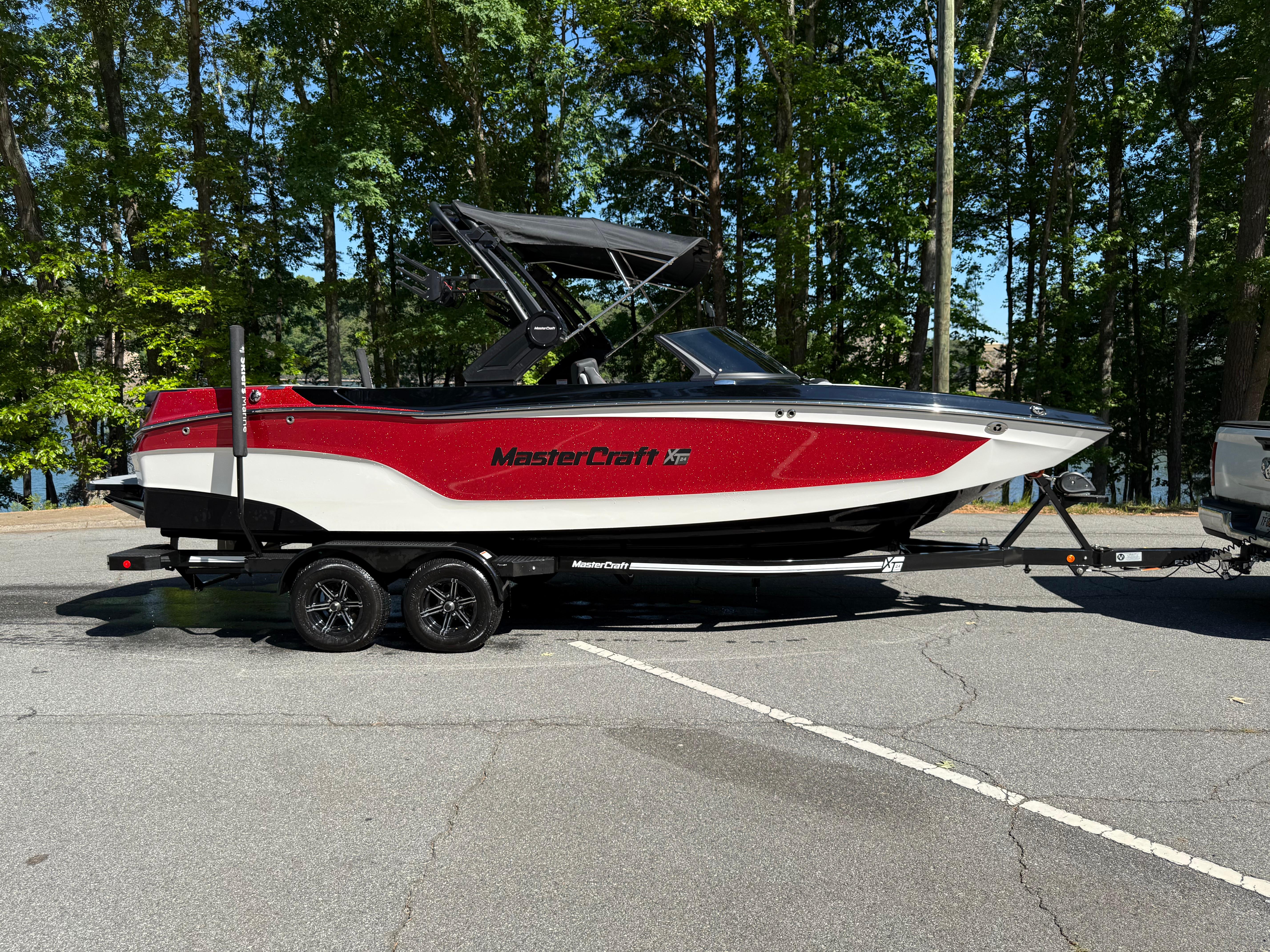 2022 MasterCraft XT24