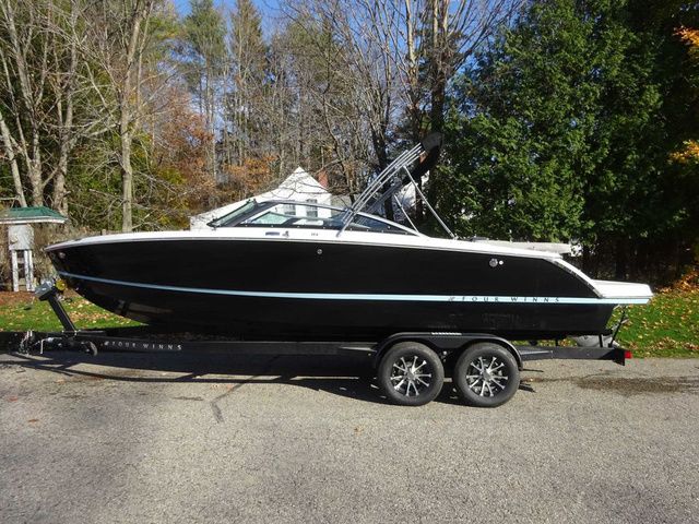 2025 Four Winns H4 Sterndrive