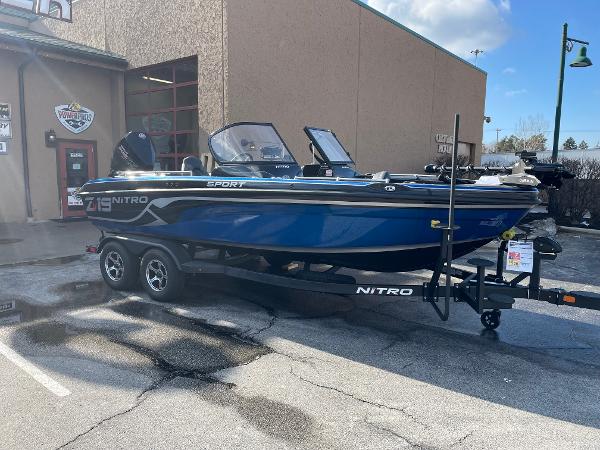 2025 Nitro ZV19 Sport Pro