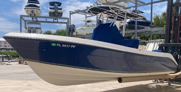 Cobia 256 Center Console 2008 Cobia 256 Center Console boat in dry dock storage.