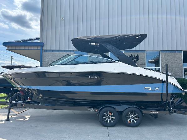 2024 Sea Ray SLX 260 Surf