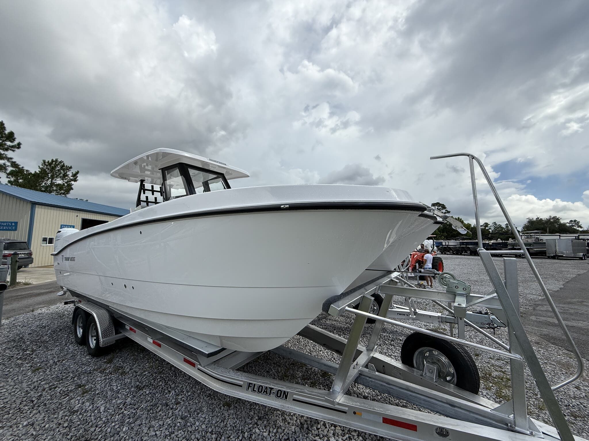 2026 Twin Vee GFX2 280 GFX2