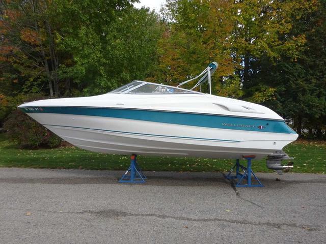 1996 Wellcraft Eclipse 240