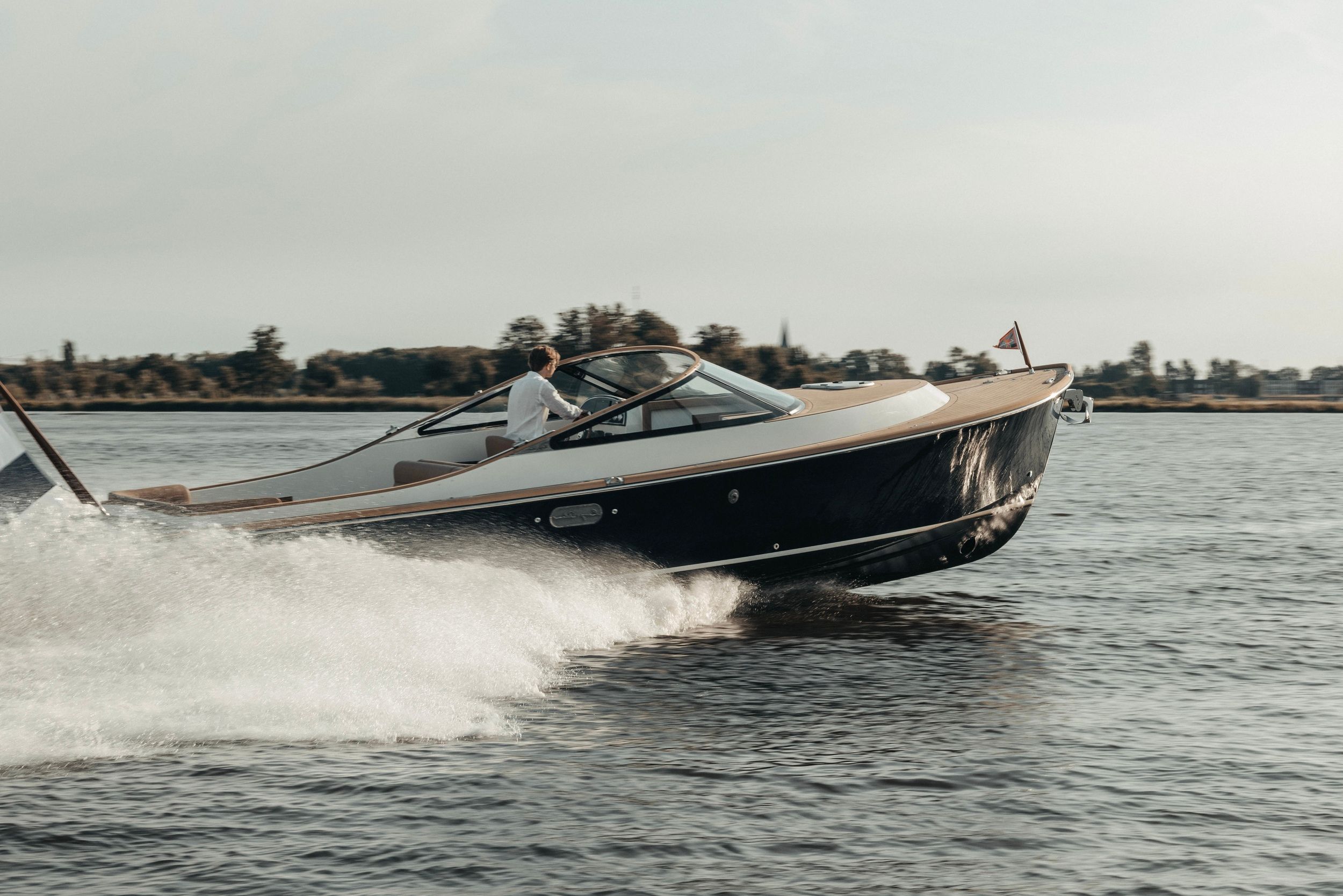 2022 Long Island 29 Runabout