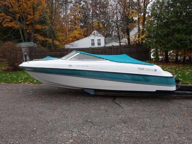 1998 Four Winns 200 Horizon