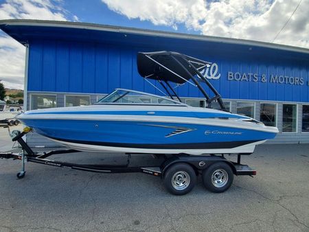 2022 Crownline 215 Ss Review