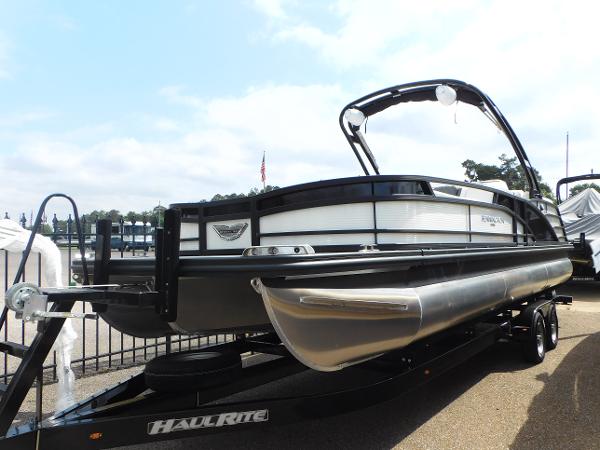 Bennington 25 RTFBA 2023 Bennington 25 RTFBA pontoon boat on HaulRite trailer.