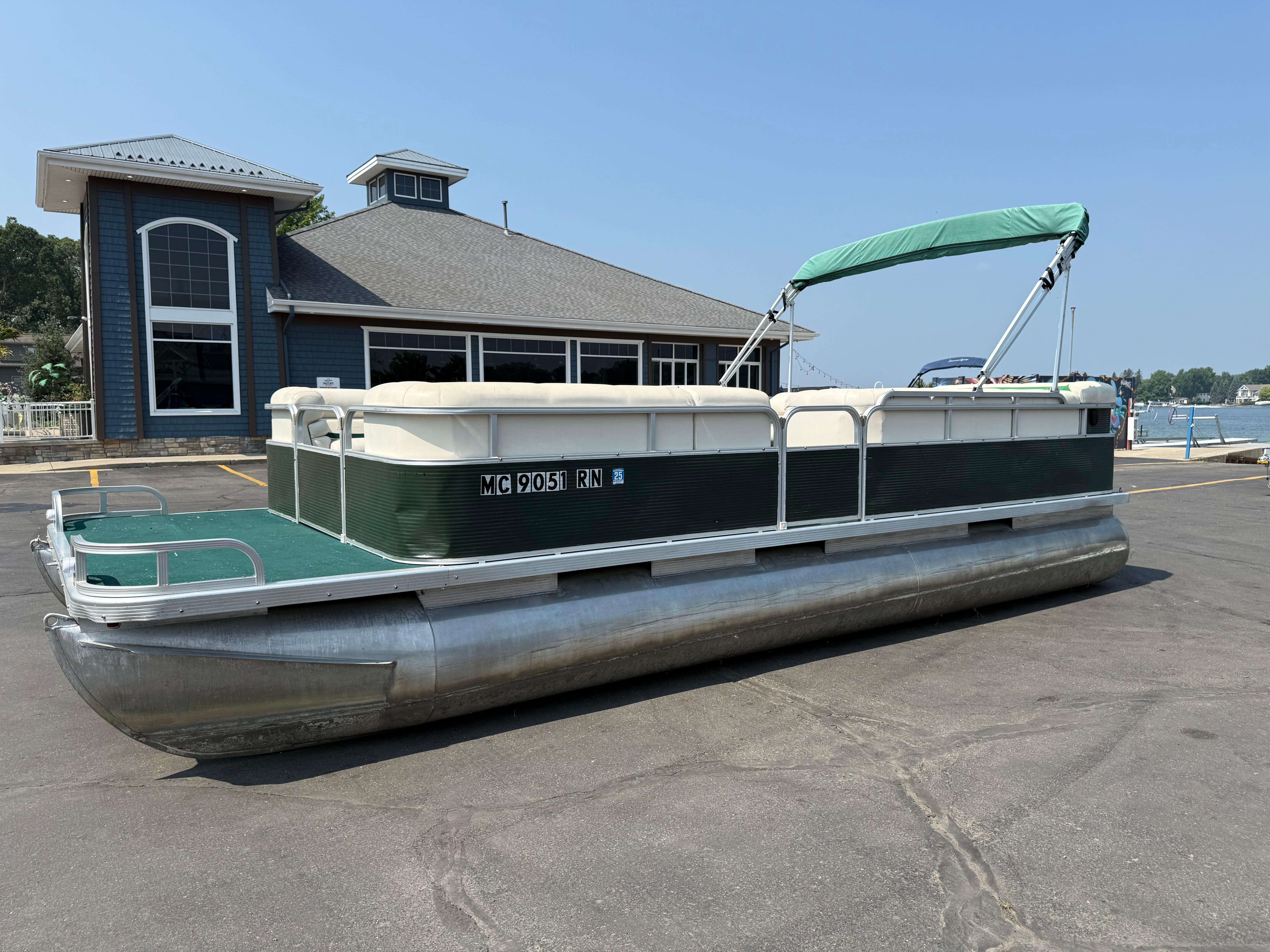 1998 Bennington 22