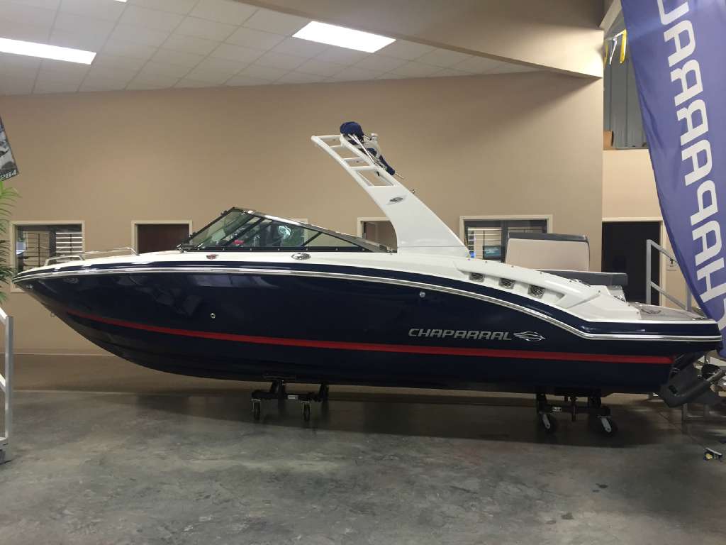 Chaparral 227 SSX: Putting The Fun in Function - boats.com