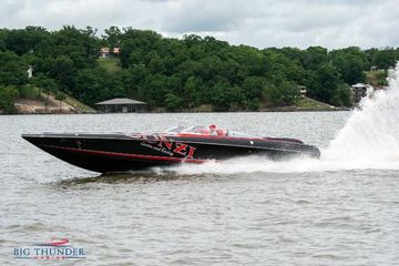 2009 Donzi 38 ZRC