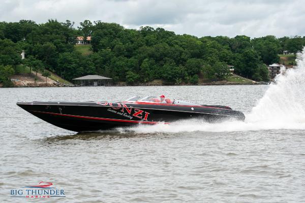 2009 Donzi 38 ZRC