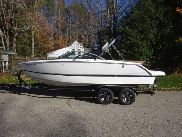 2023 Four Winns H2 Sterndrive