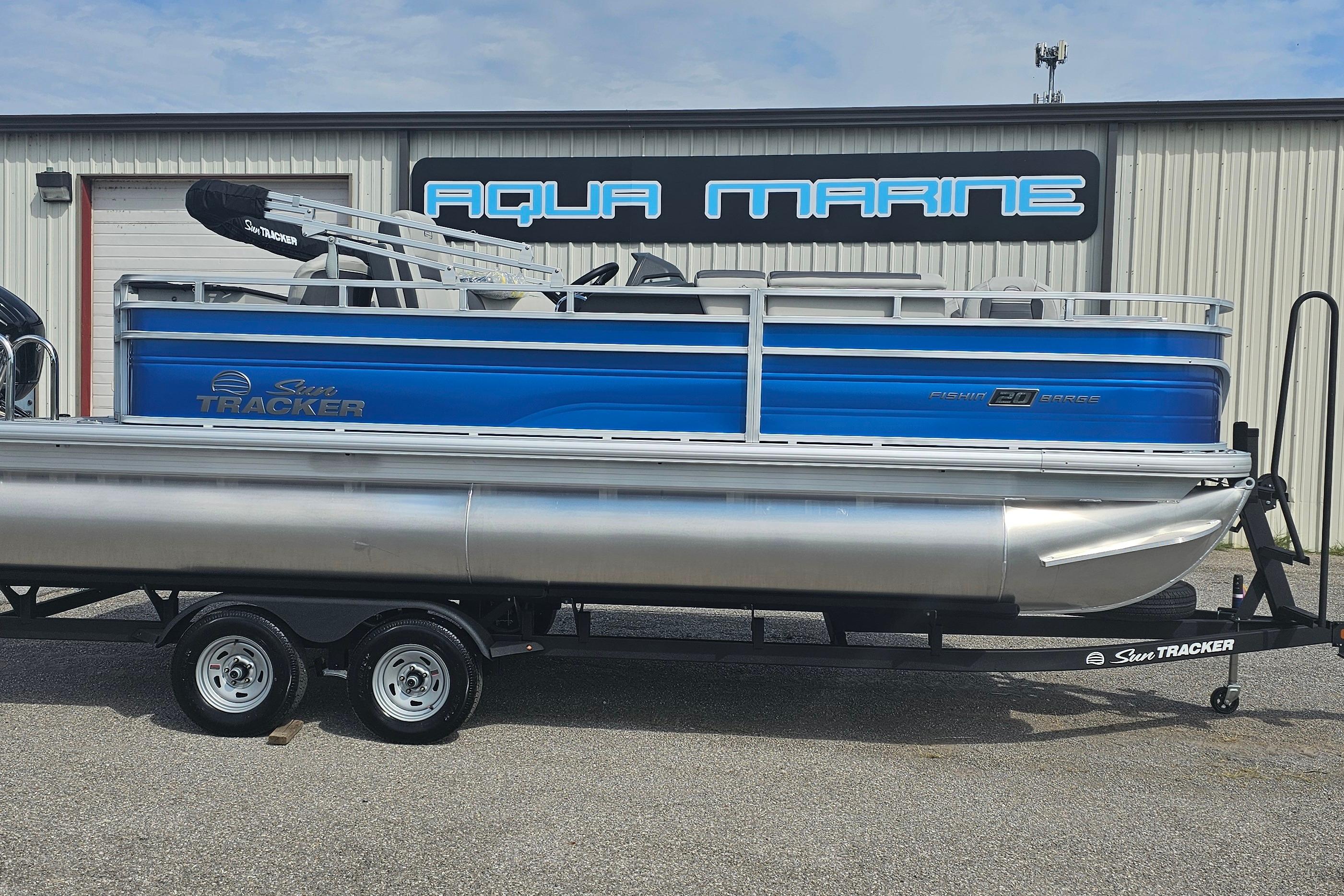 2026 Sun Tracker Fishin' Barge 20 DLX