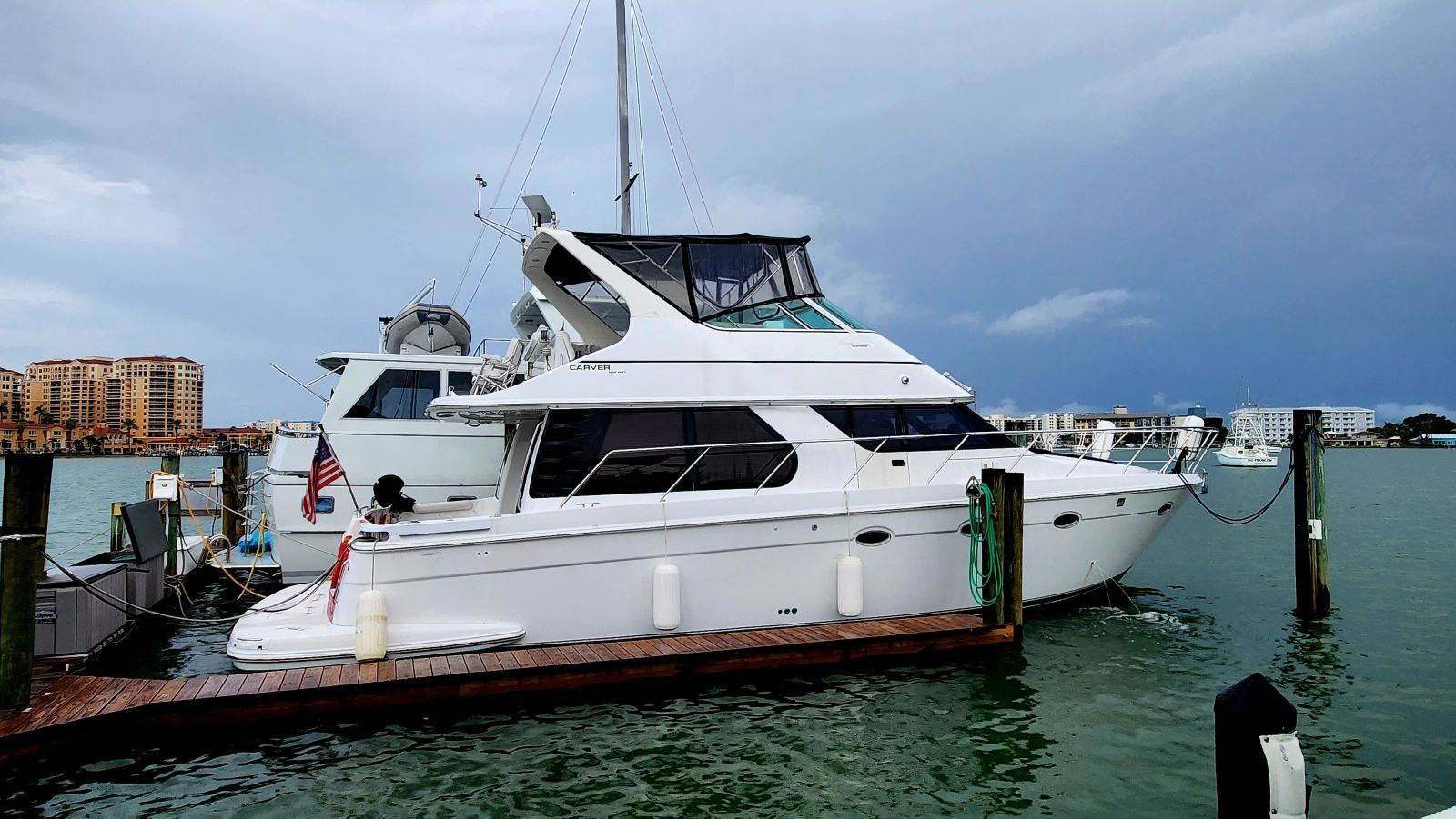 Carver 450 Voyager Pilothouse