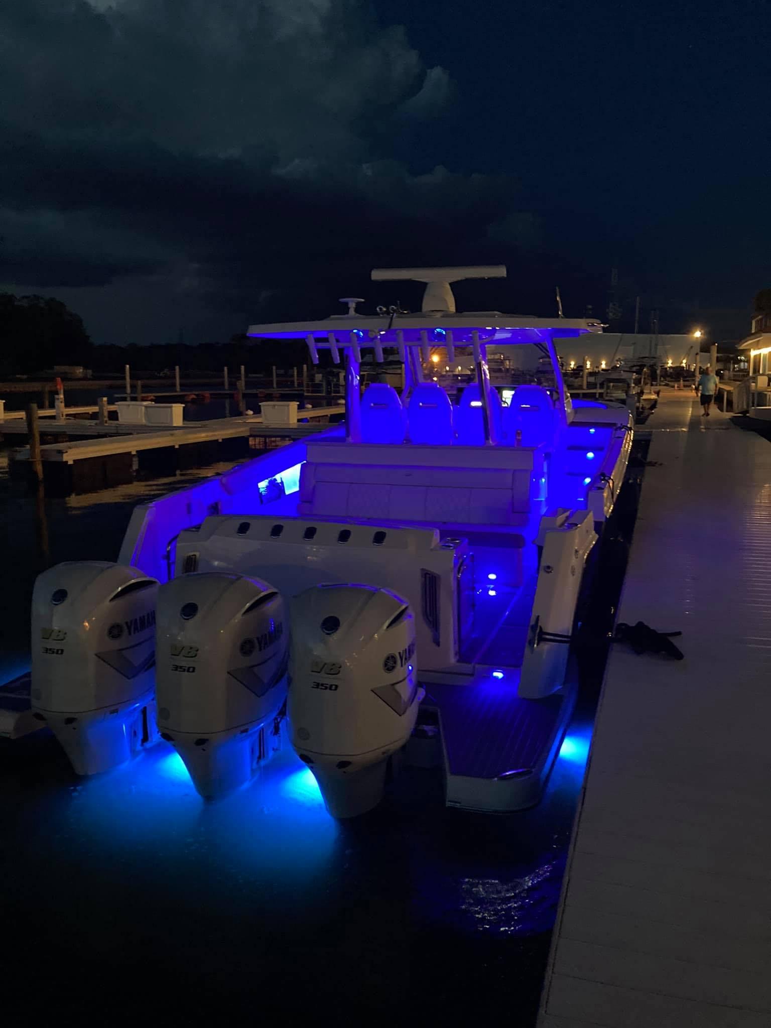 2021 Regal 38 SAV, Jacksonville Florida - boats.com