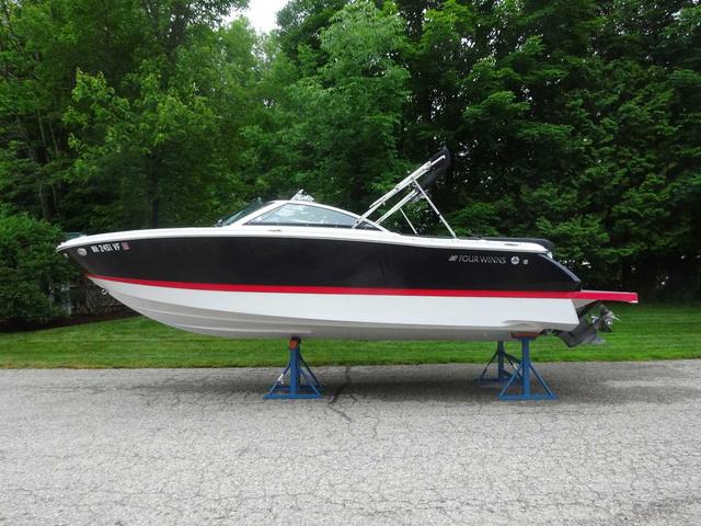 2014 Four Winns Horizon 230