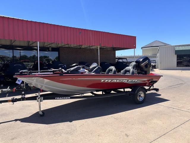 Tracker Pro Team 175 TXW