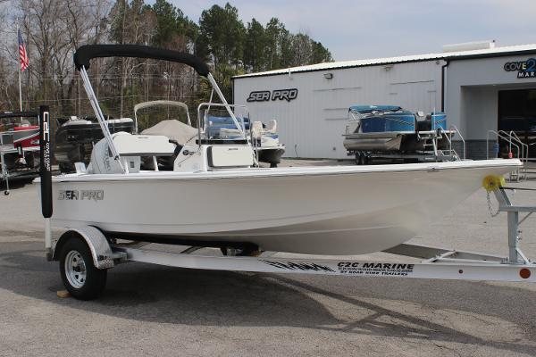 2025 Sea Pro 172