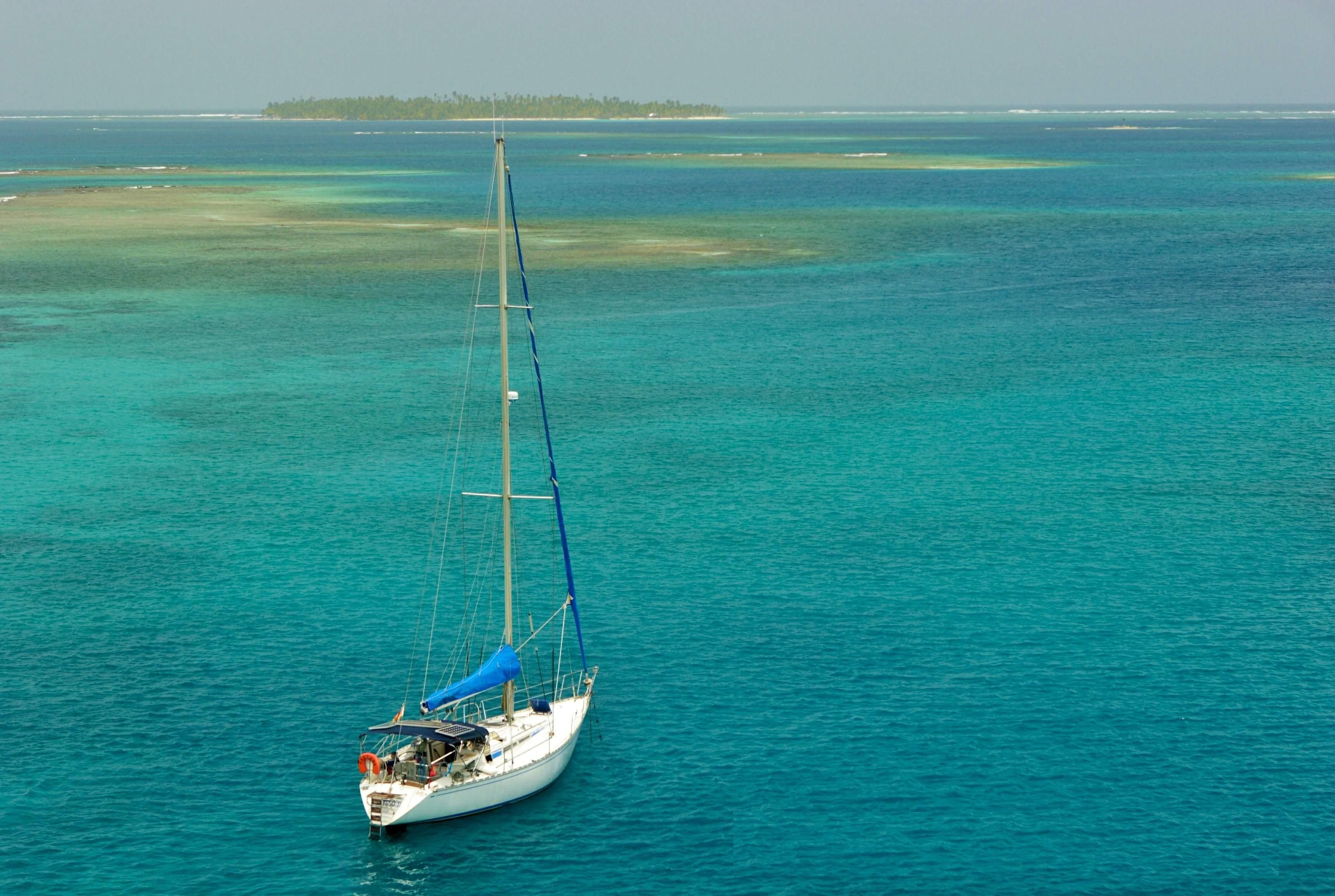 1982 Beneteau First 42
