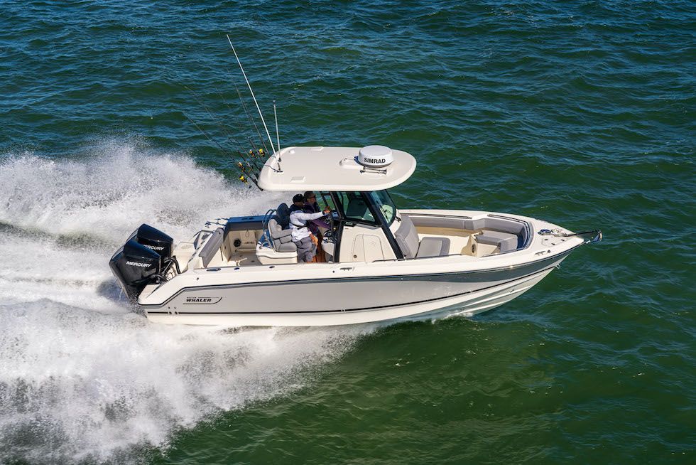2025 Boston Whaler 250 Outrage