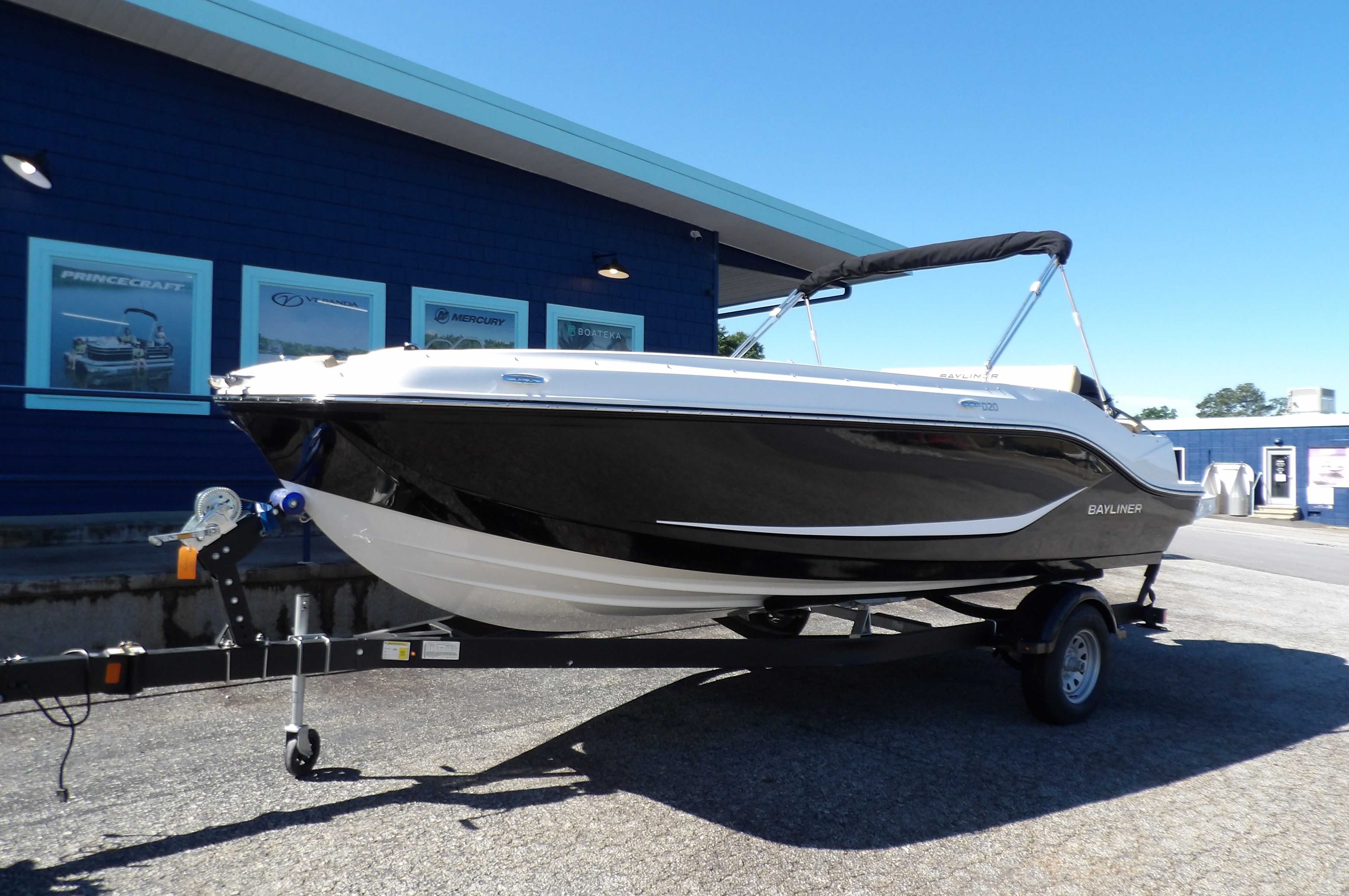 Bayliner D20